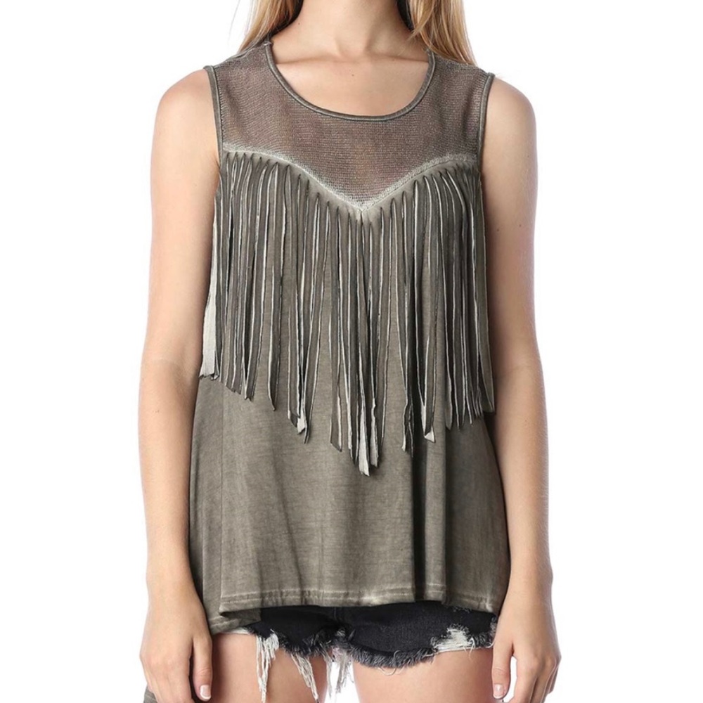 POL Boho Fringe Tank - Picture 2 of 8
